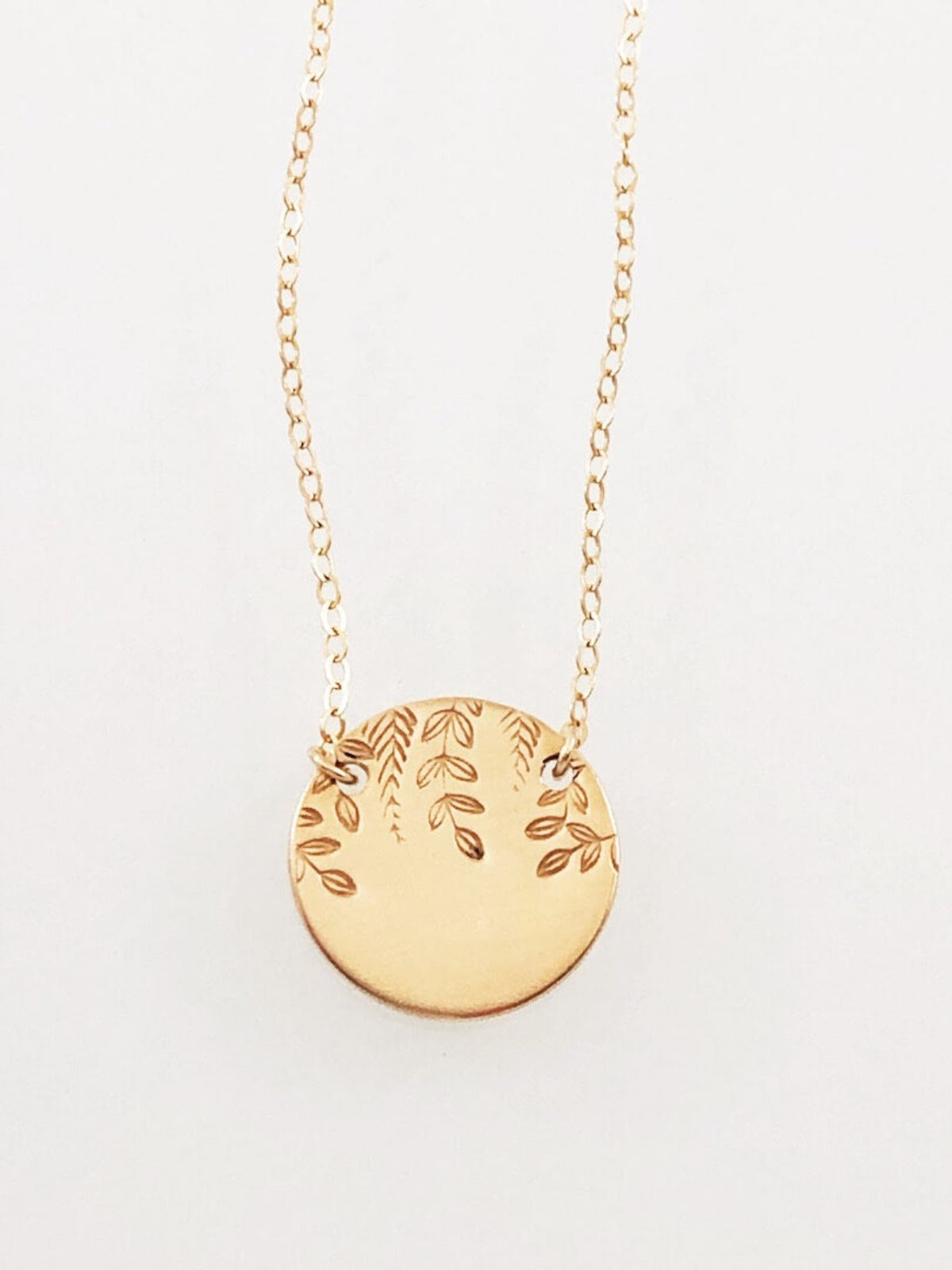 Floral pendant online necklace