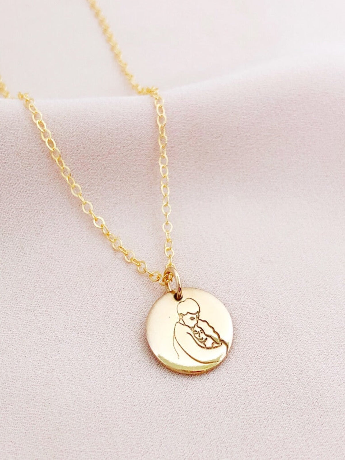 Embrace - Petite Disc Necklace