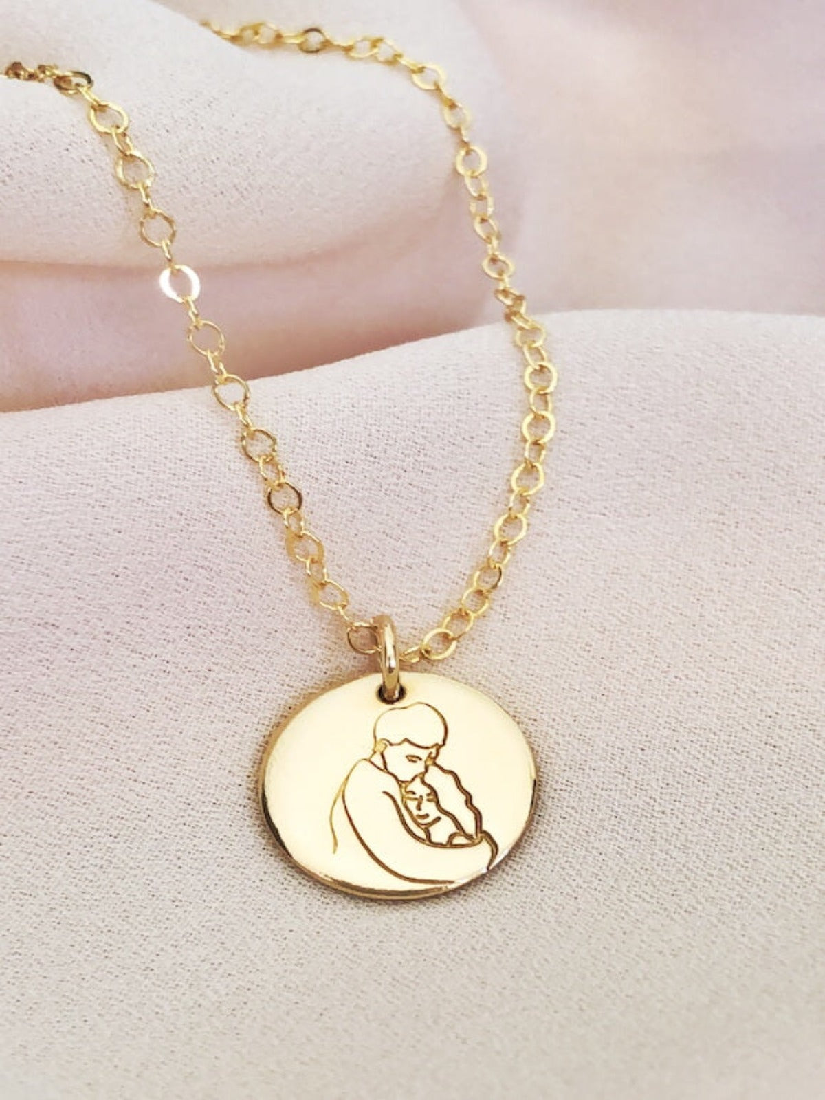 Embrace - Petite Disc Necklace